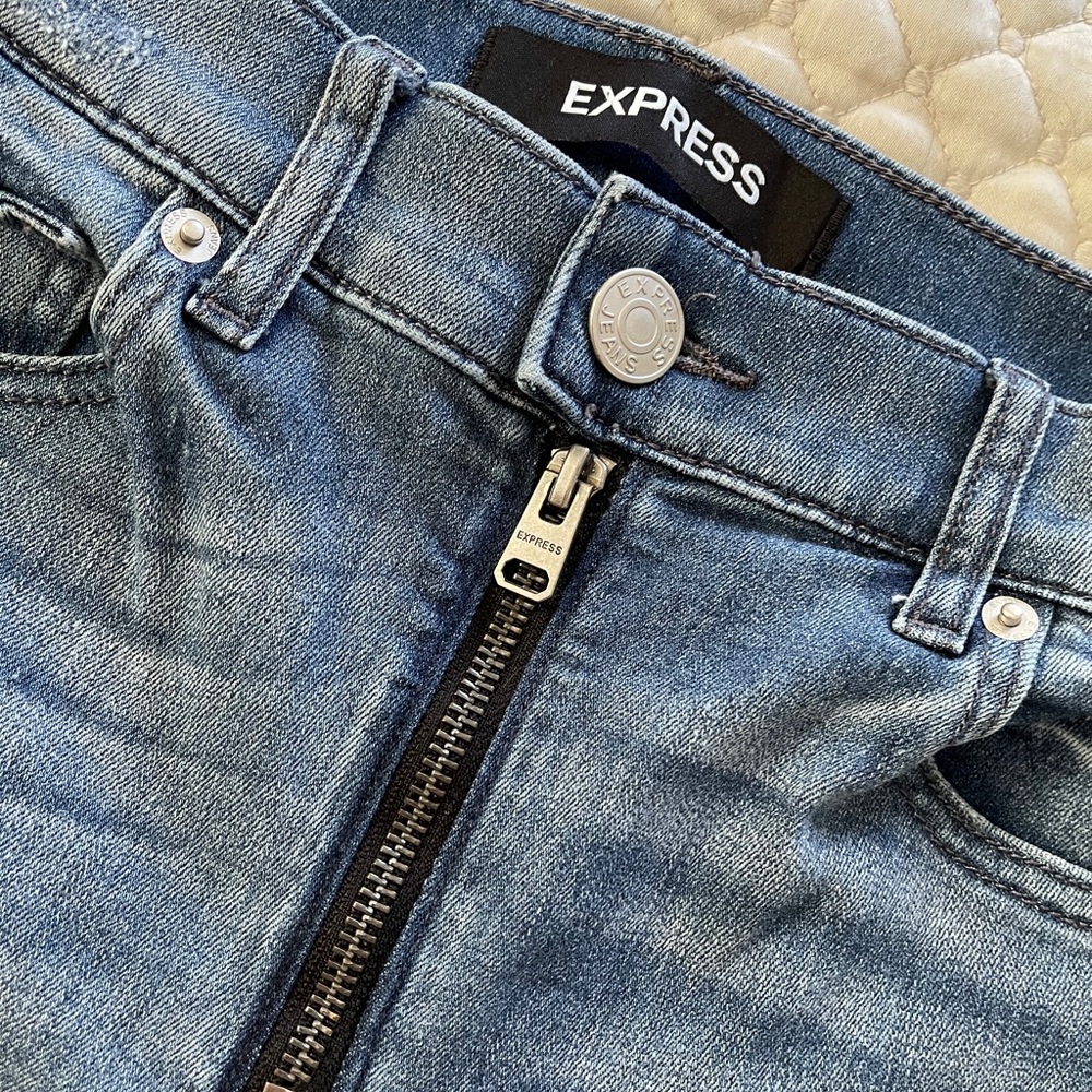 Express Jeans - Picture 4 of 5